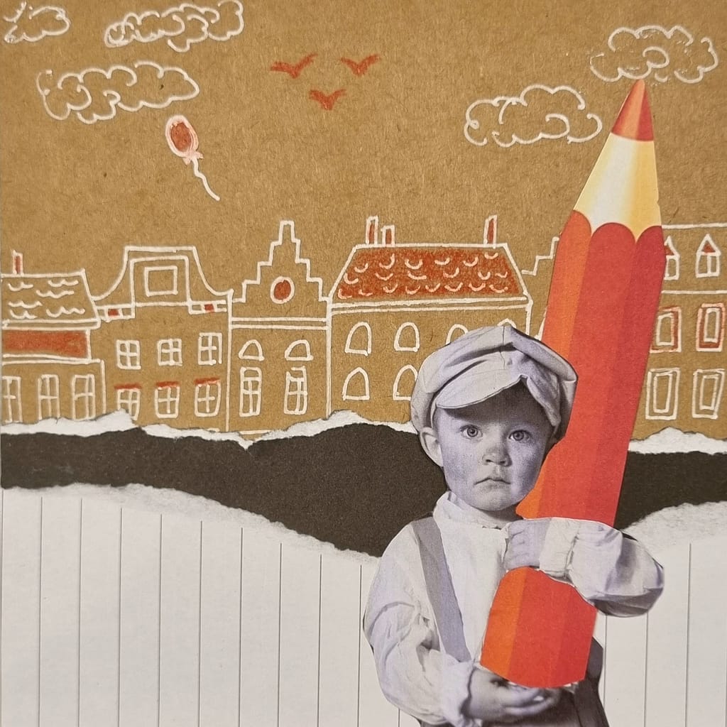 Collage : un petit garçon tient un crayon géant devant une ville en kraft